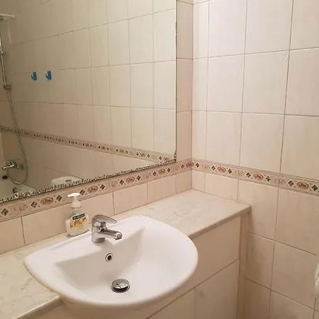 Limnaria Gardens Two Bed With Terrace And Pool Close To Appartamento *