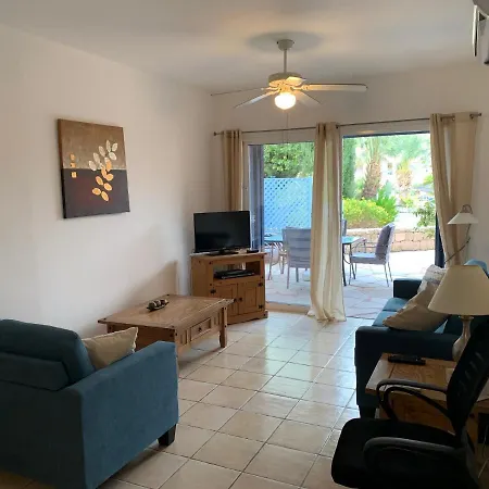 Limnaria Gardens Two Bed With Terrace And Pool Close To Апартаменты